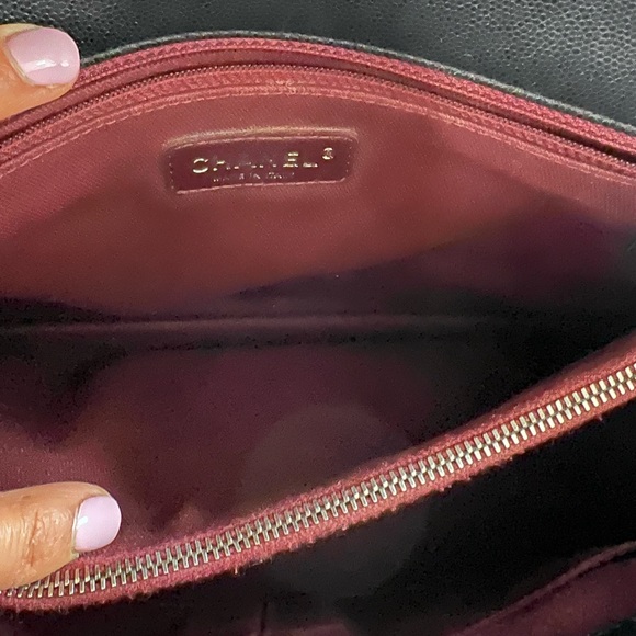 Chanel coco caviar top handle medium bag. - Picture 2 of 12